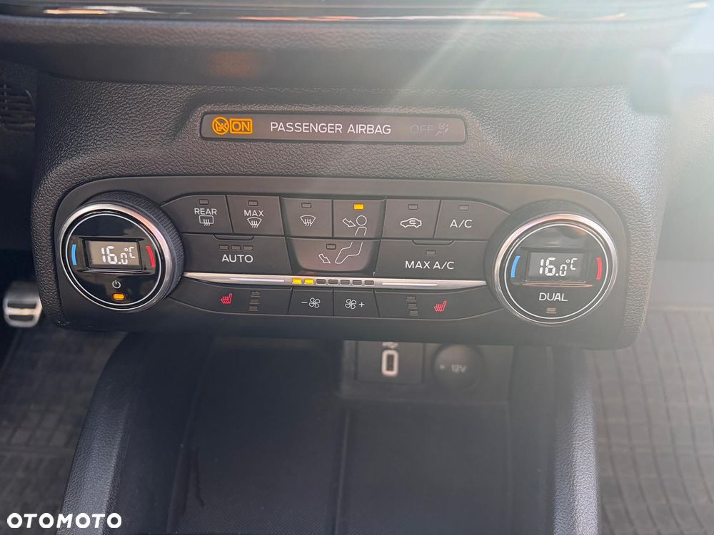 Ford Focus 2.0 TDCi SYNC Edition ASS - 24