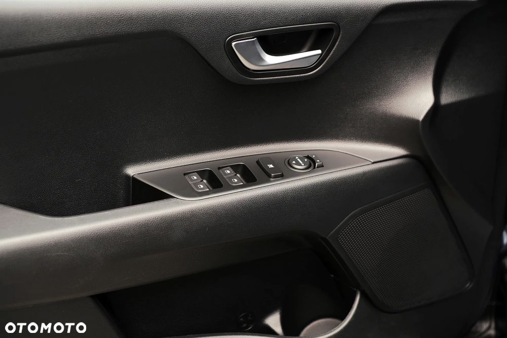 Kia Stonic 1.0 T-GDI M - 18