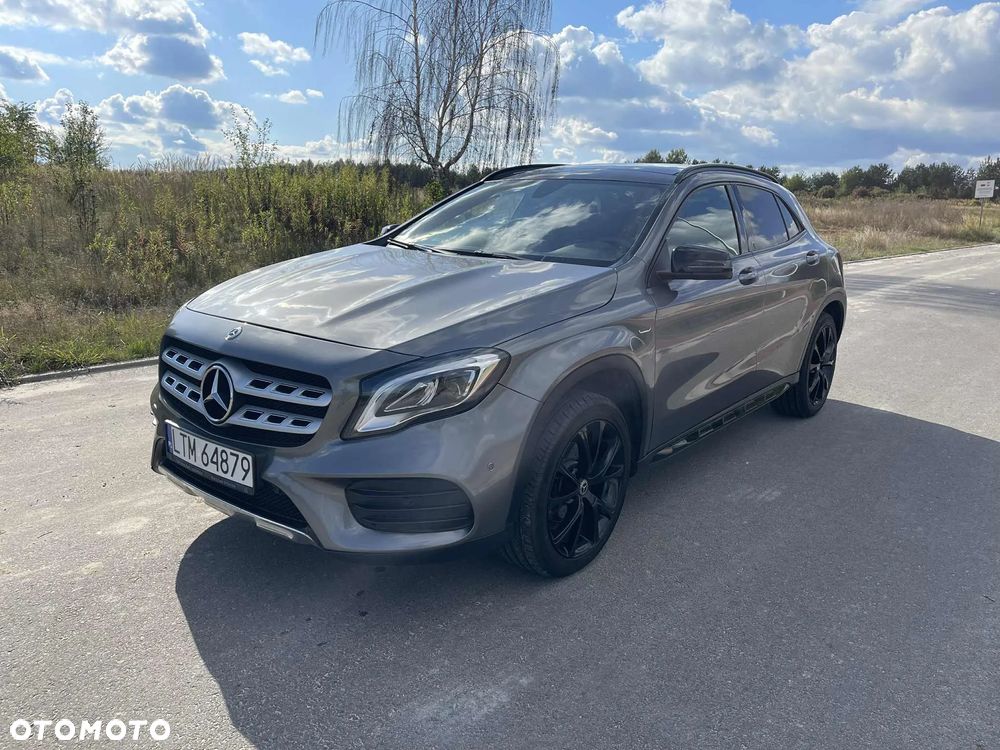 Mercedes-Benz GLA 200 7G-DCT - 7