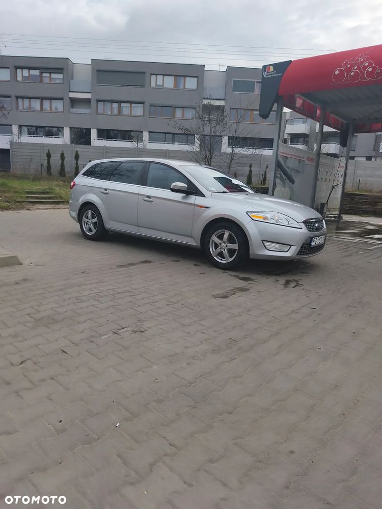 Ford Mondeo 2.0 TDCi Ambiente - 4