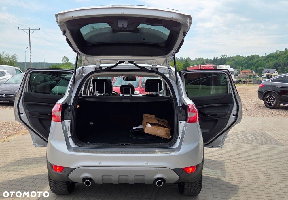 Ford Kuga - 36