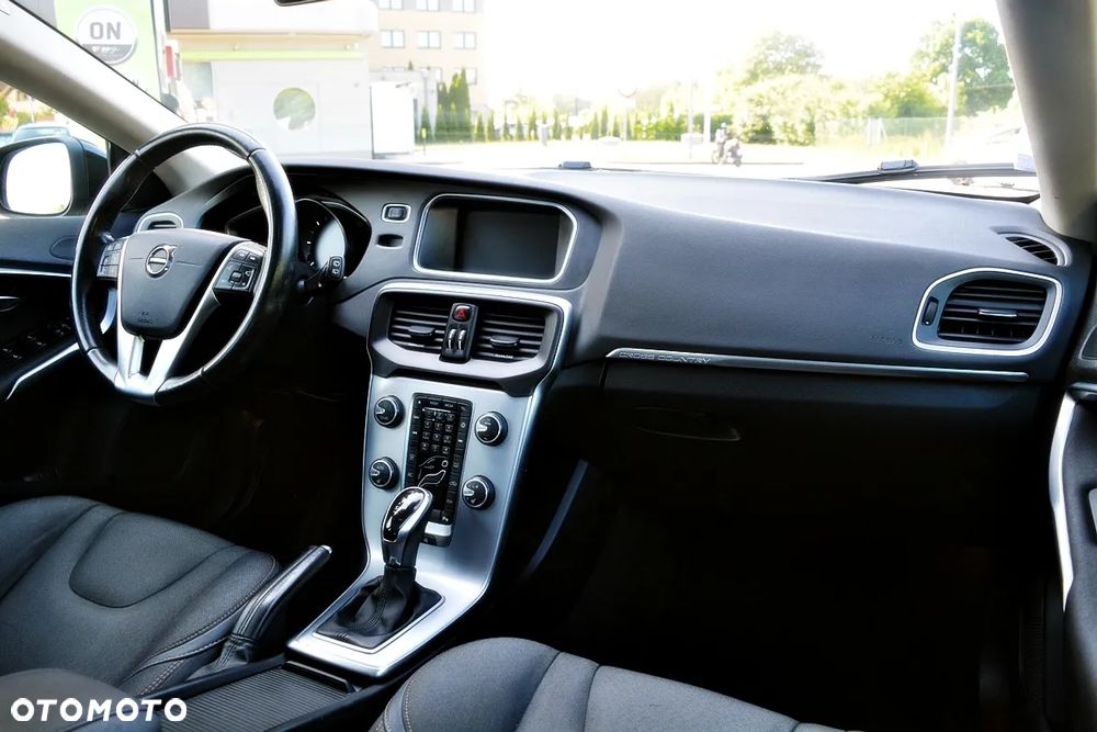 Volvo V40 Cross Country D2 Geartronic Momentum - 9