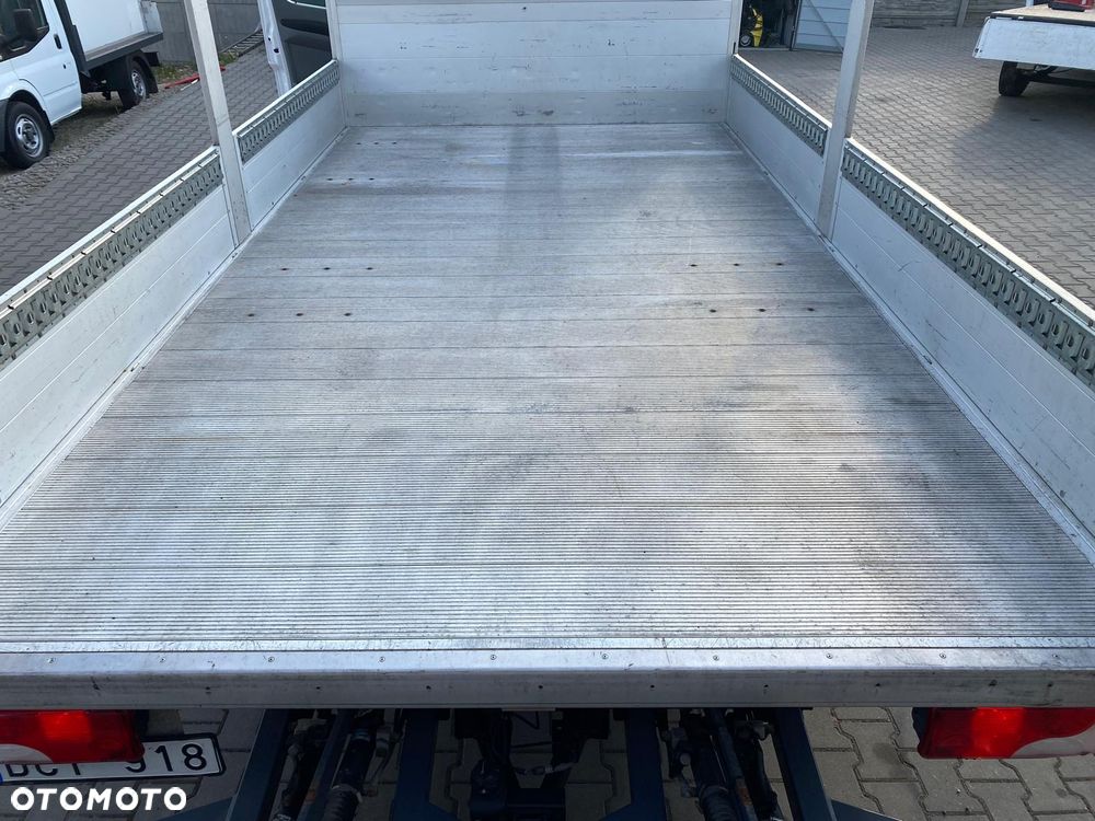 Volkswagen CRAFTER - 24