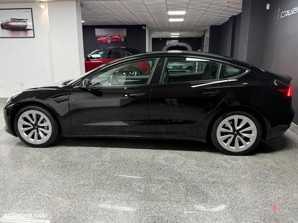 Tesla Model 3 - 3