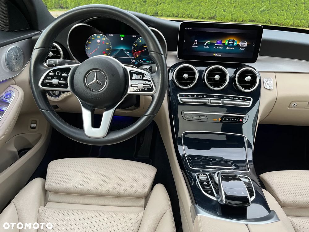 Mercedes-Benz Klasa C 200 4MATIC 9G-TRONIC - 28