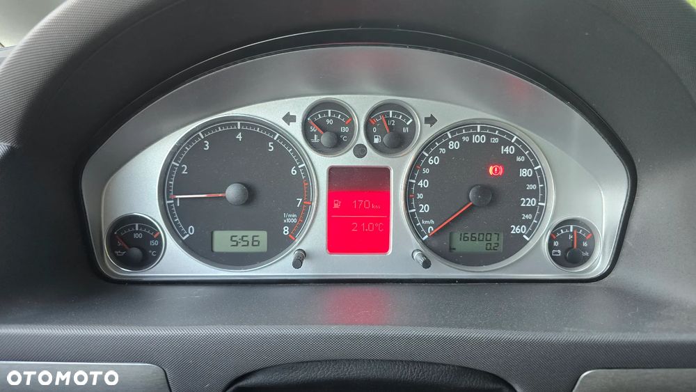 Volkswagen Sharan 1.8 5V Turbo Freestyle - 19