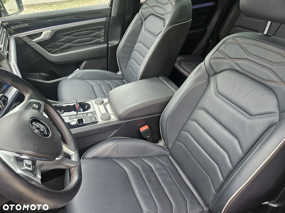 Volkswagen Touareg - 26