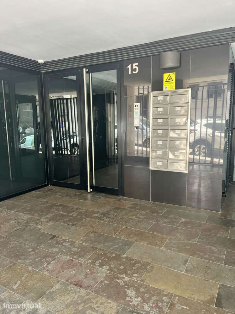 Apartamento T1 em Estrela de 82,00 m2 - Grande imagem: 2/19