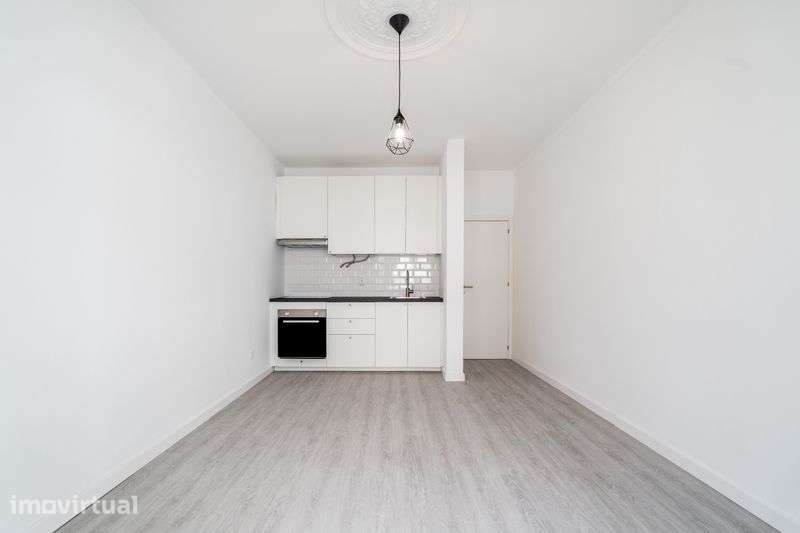 Apartamento T1 em open space totalmente renovado - Grande imagem: 2/8