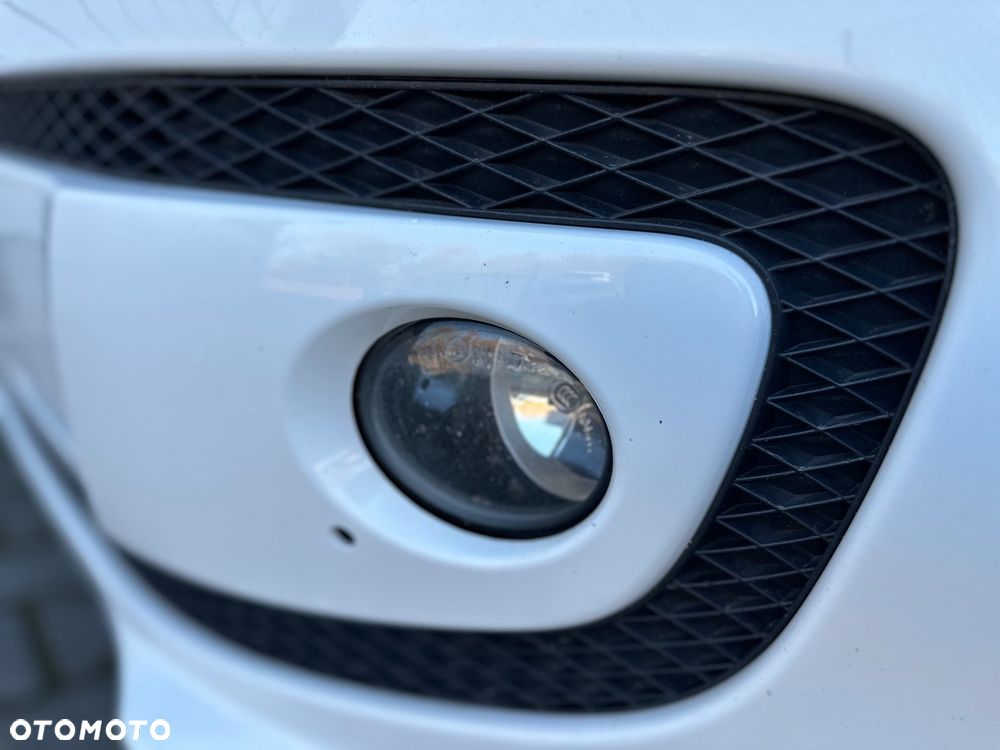 Volkswagen up! - 25