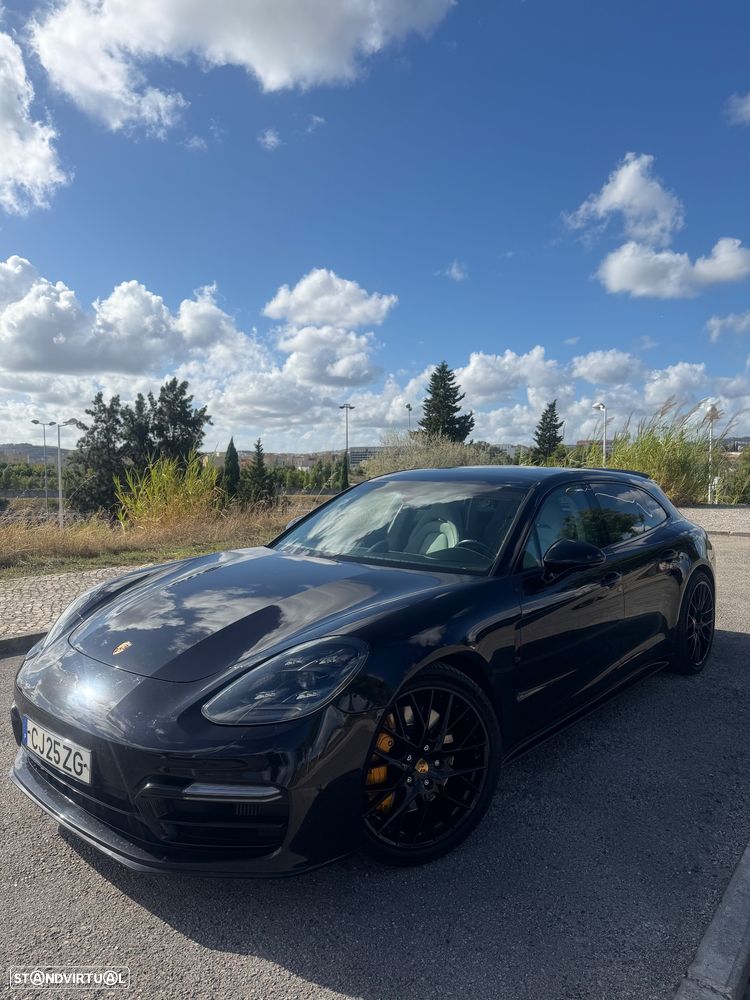 Porsche Panamera 4 E-Hybrid Executive - 1