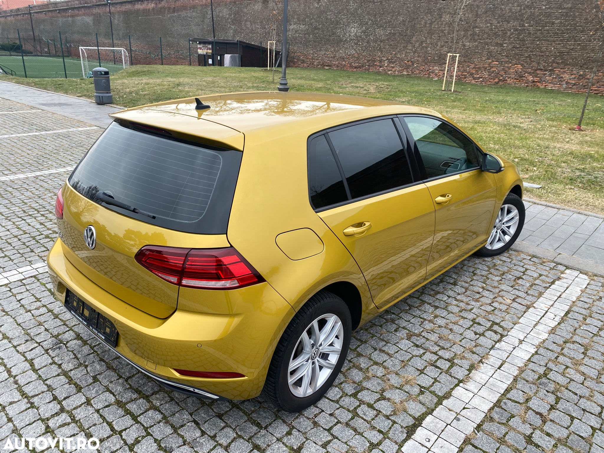 Volkswagen Golf 1.0 TSI (BlueMotion Technology) Comfortline - 14