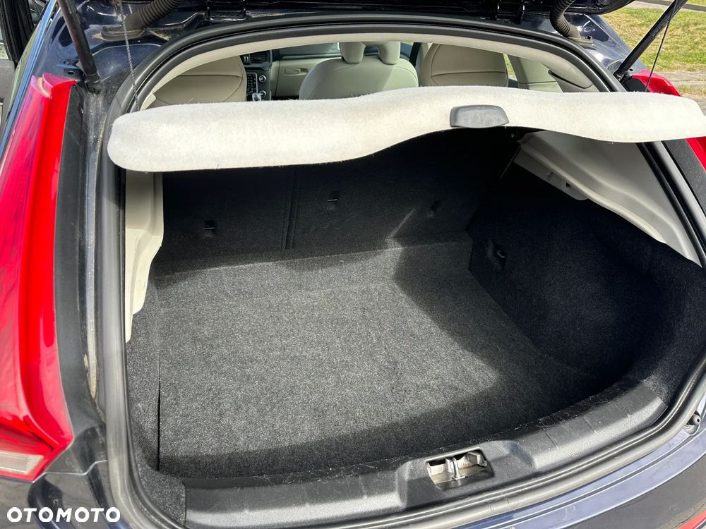 Volvo V40 D3 Momentum - 7