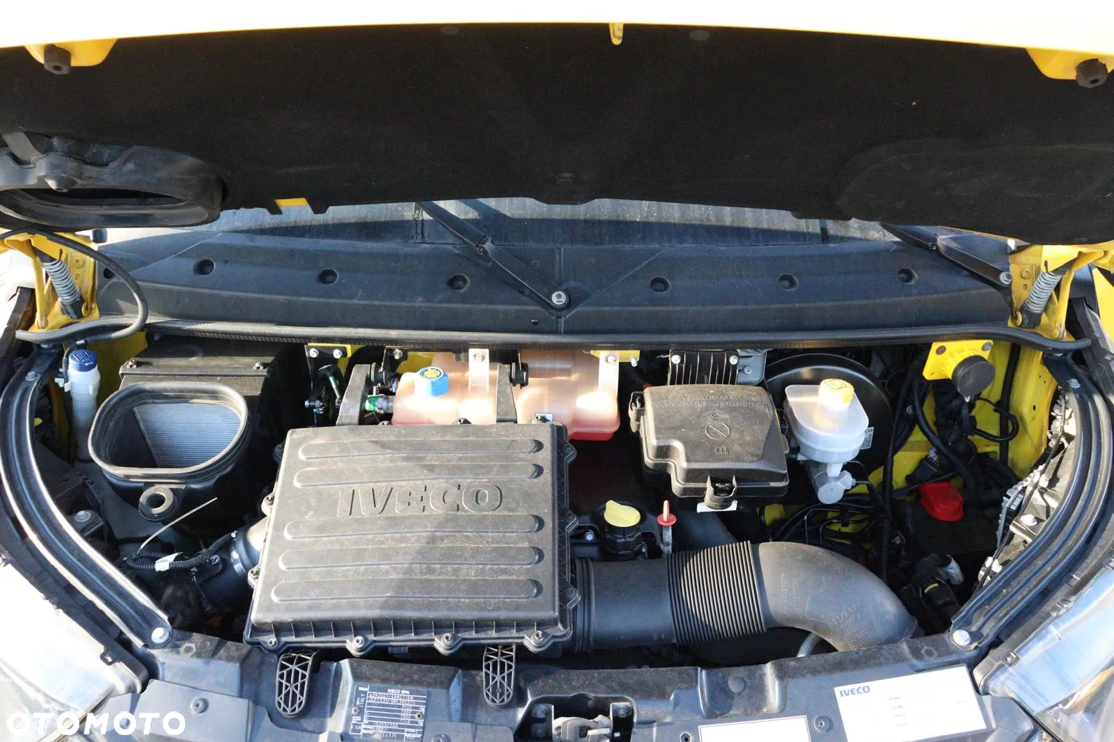 Iveco DAILY - 23