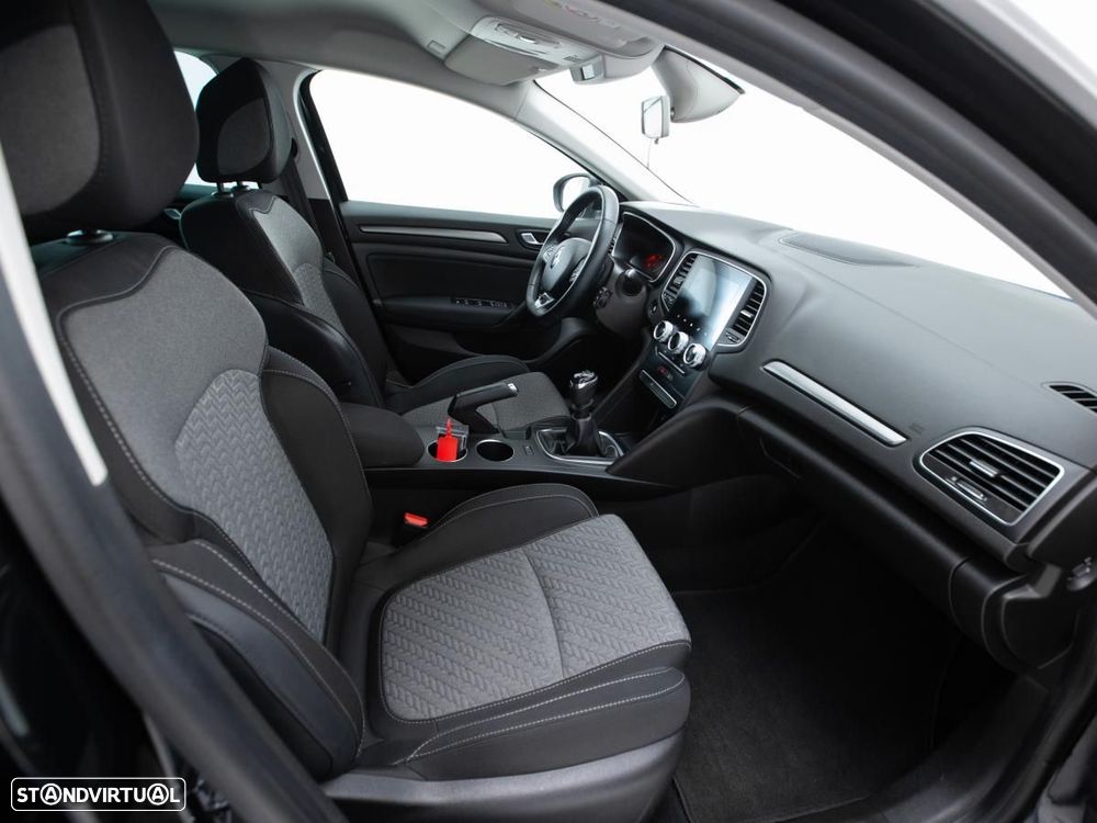 Renault Mégane 1.5 Blue dCi Limited - 9