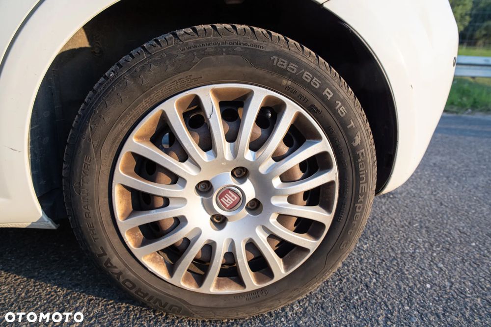 Fiat Punto 1.4 Easy S&S Euro6 - 22