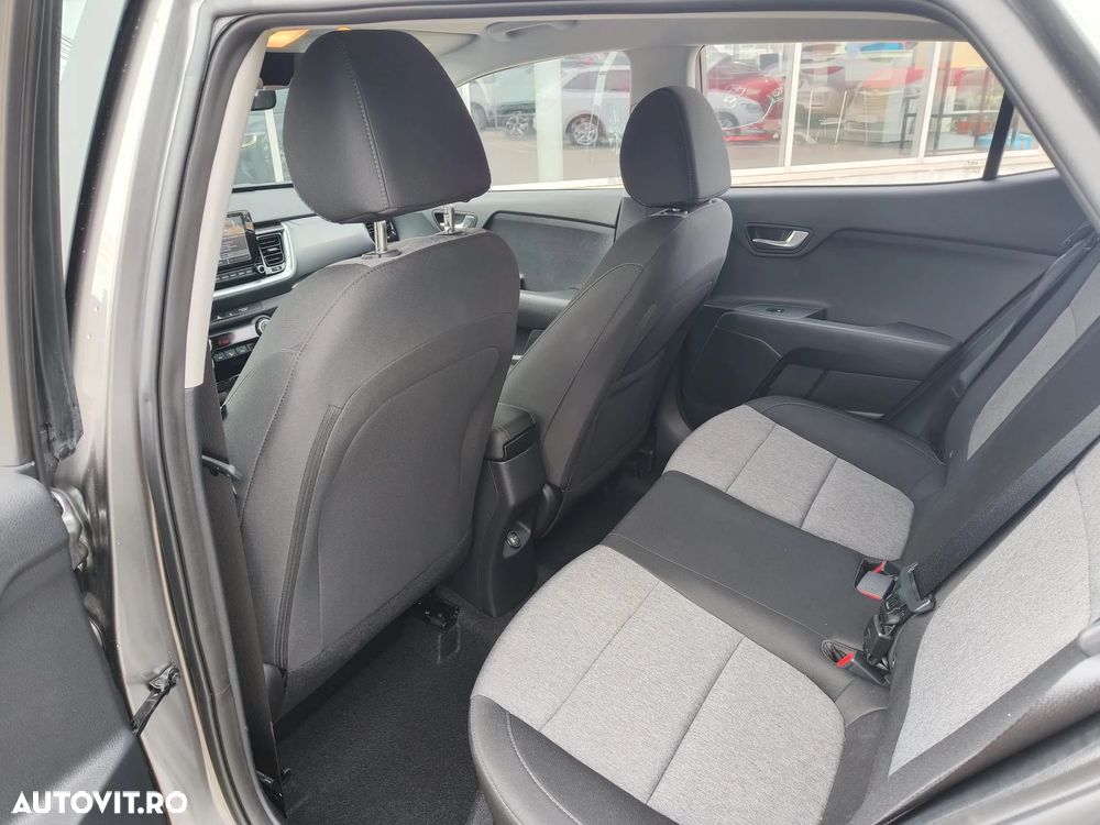 Kia Stonic 1.0 T-GDI 7DCT Urban - 10