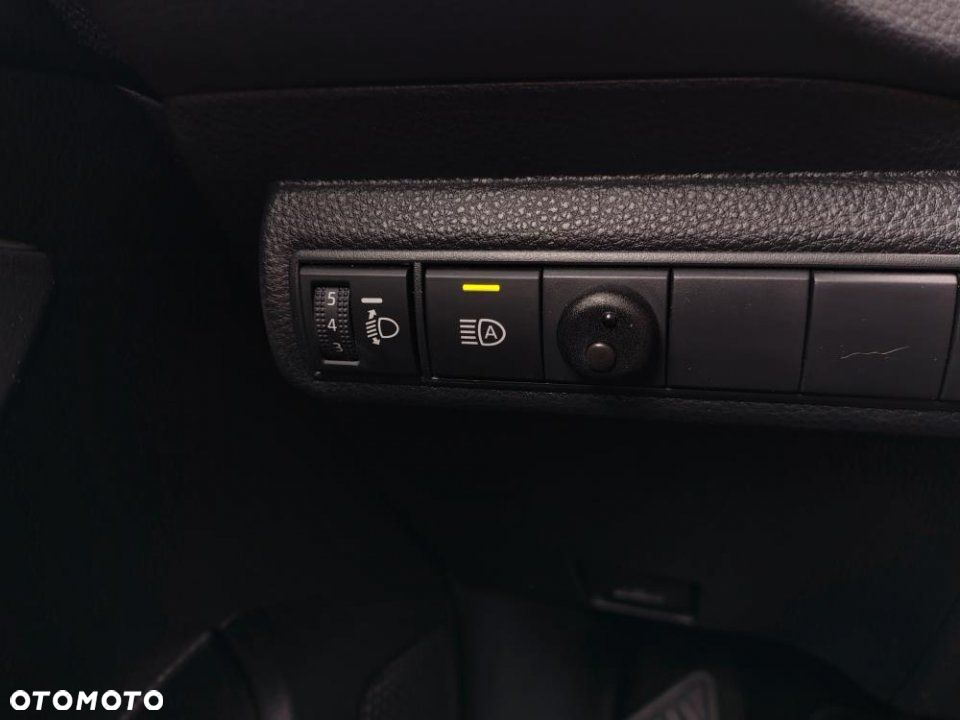 Toyota Corolla - 22