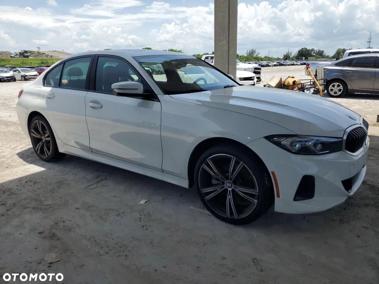 BMW Seria 3 330i - 2