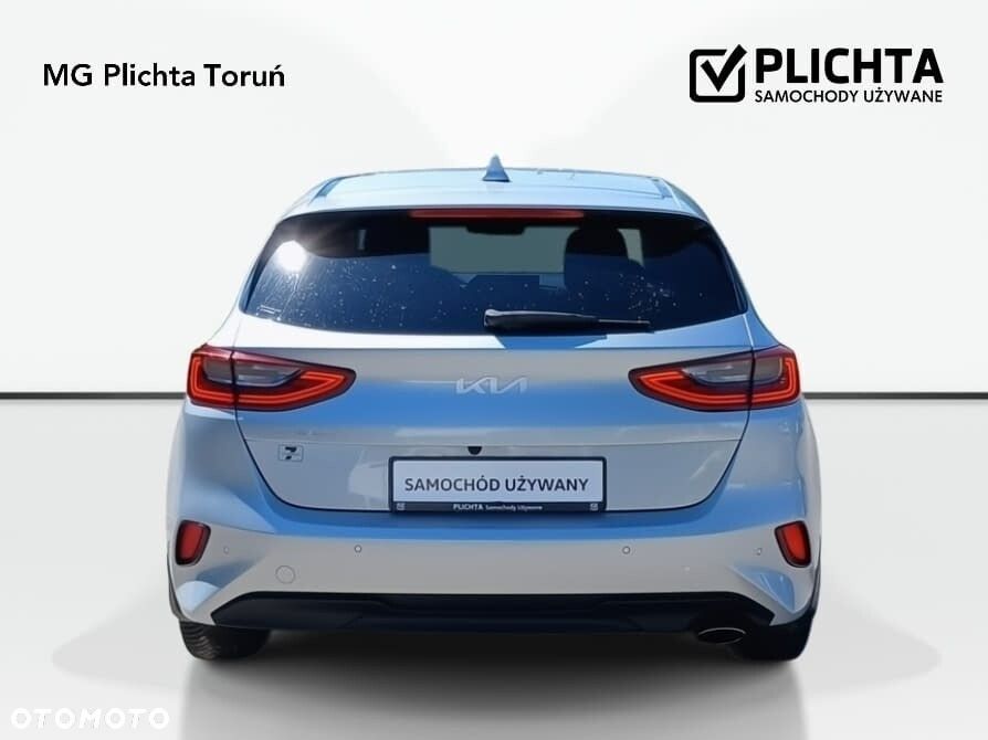 Kia Ceed - 31
