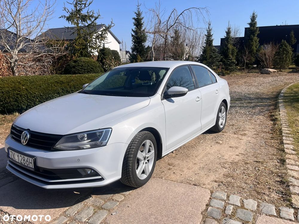 Volkswagen Jetta 2.0 TDI DPF BMT Comfortline - 2