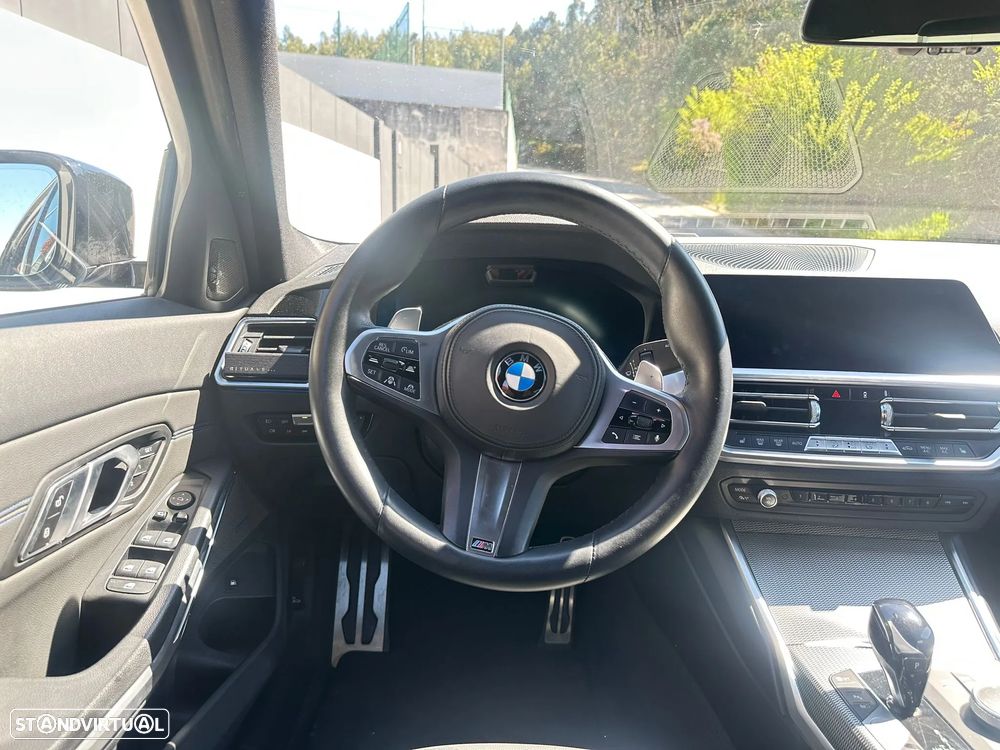 BMW 330 e Pack M Auto - 12