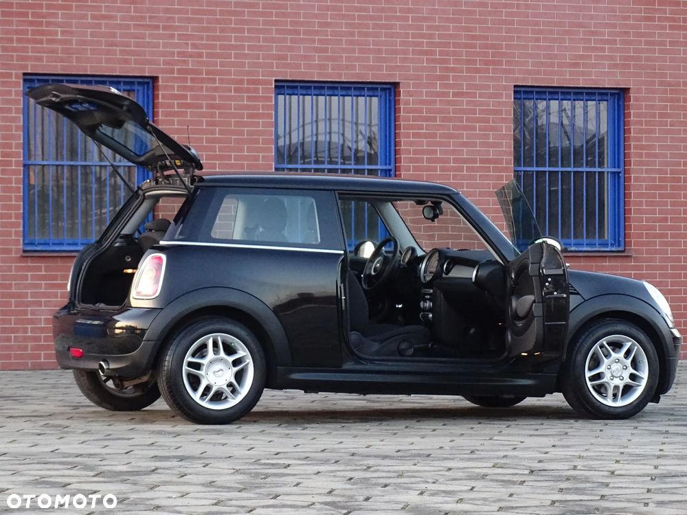 MINI ONE Standard - 16