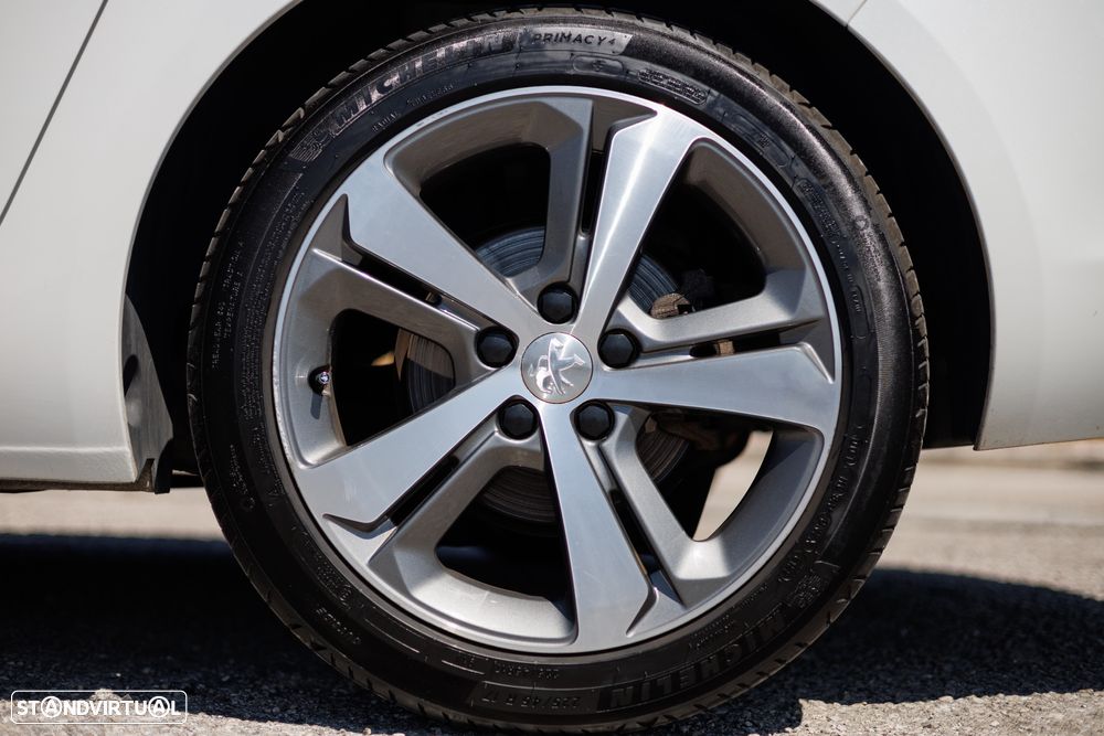 Peugeot 308 SW 1.2 PureTech GT Line - 15