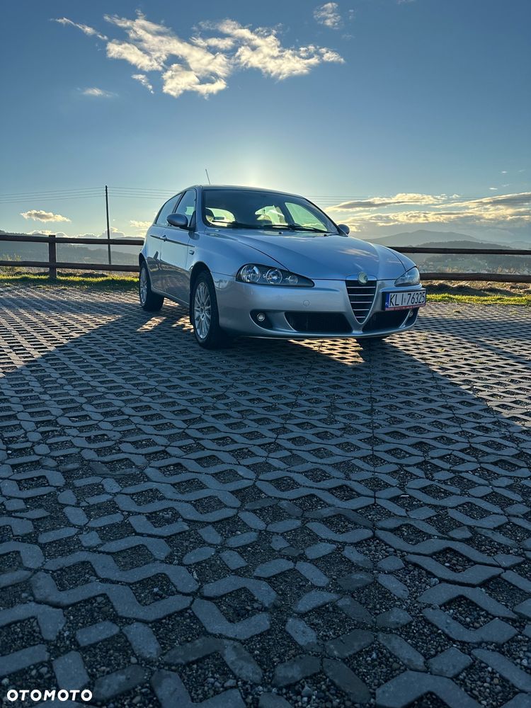 Alfa Romeo 147 1.9 JTD 16V Progress - 2