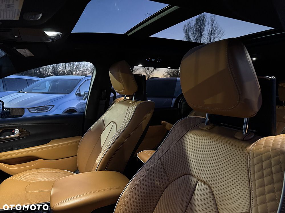 Chrysler Pacifica - 22