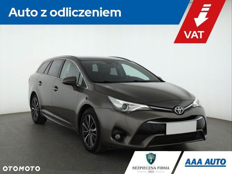 Toyota Avensis - 2