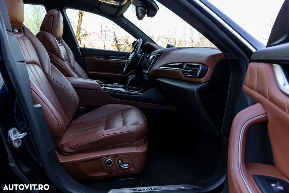 Maserati Levante S Q4 GranSport - 12