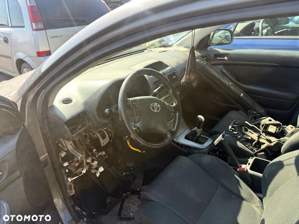 Toyota Avensis T25 Kombi 2.0 D4D 1CDFTV Skrzynia E357 1C0 Maska Błotnik Drzwi - 2