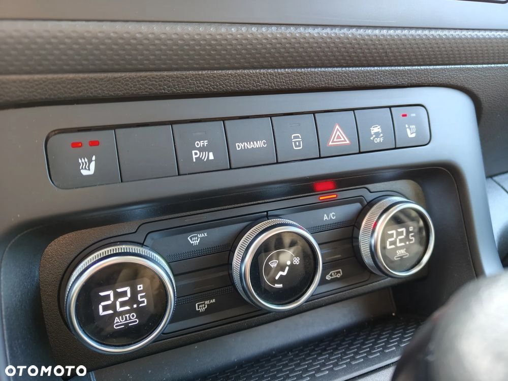 Mercedes-Benz EQT - 23