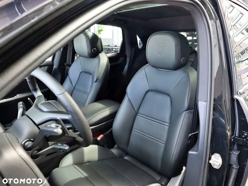 Porsche Cayenne - 10