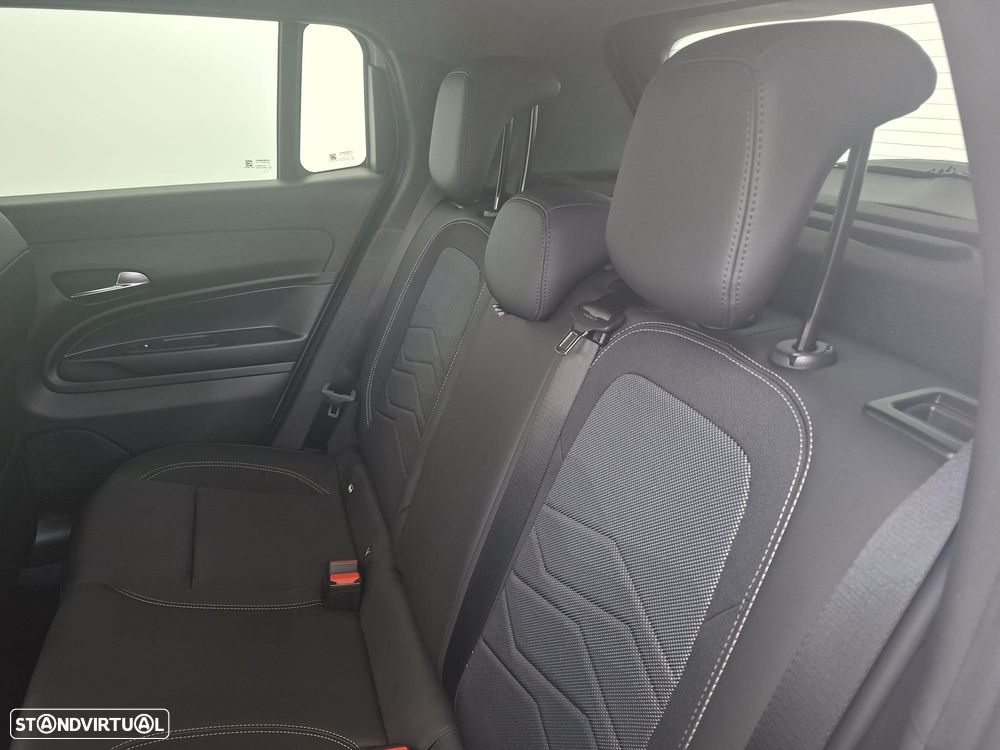 Jeep Avenger 1.2 e-Hybrid Black Edition DCT - 20