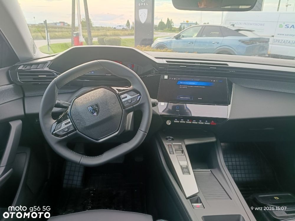 Peugeot 408 - 12