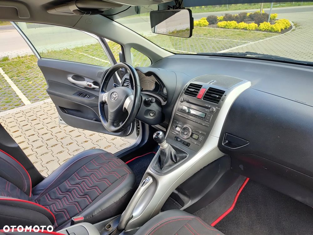 Toyota Auris 1.33 VVT-i Premium - 16