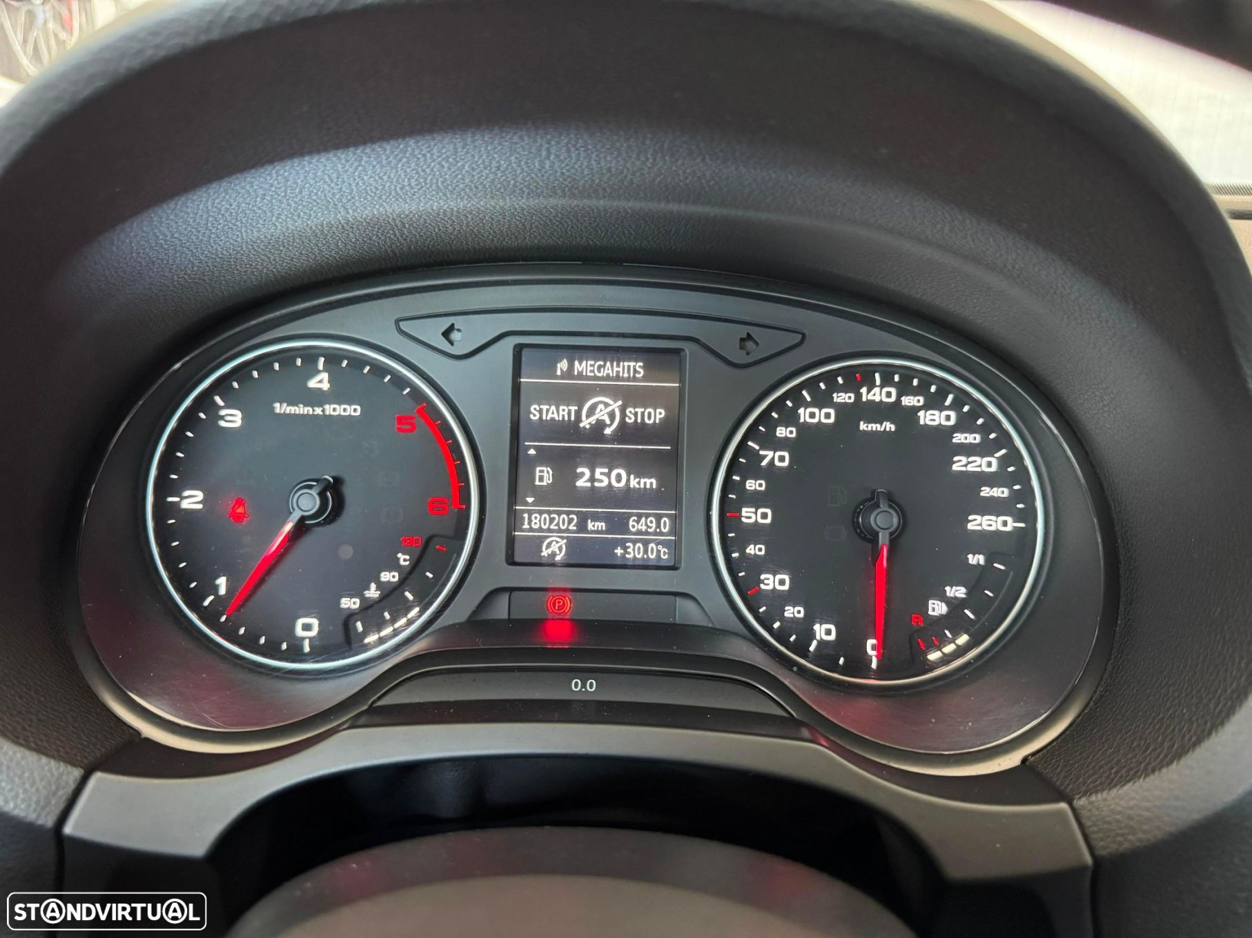 Audi A3 Limousine 1.6 TDI Sport - 13