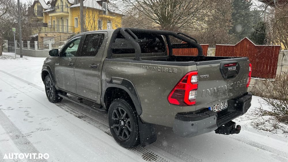 Toyota Hilux 2.8D 204CP 4x4 Double Cab AT Invincible Color Edition - 5