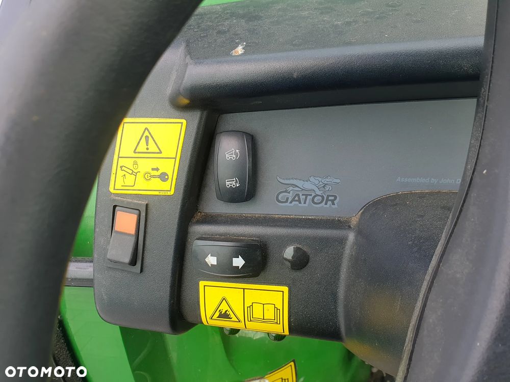 John Deere 825 i Gator - 3