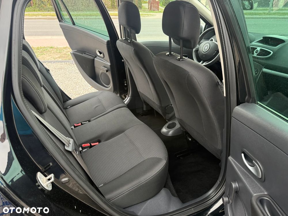 Renault Clio 1.2 16V Dynamique - 22