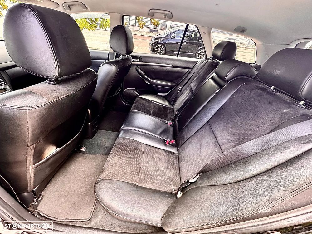 Toyota Avensis SW 2.2 D-CAT Sol+GPS - 8