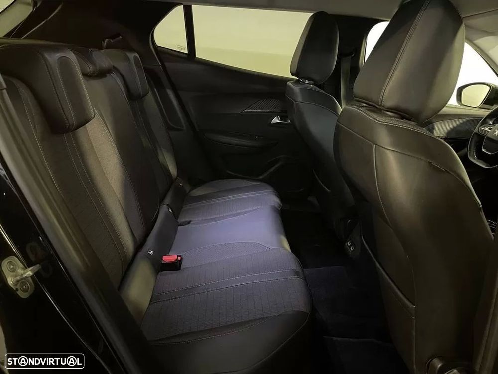 Peugeot 2008 1.5 BlueHDi Allure EAT8 - 16