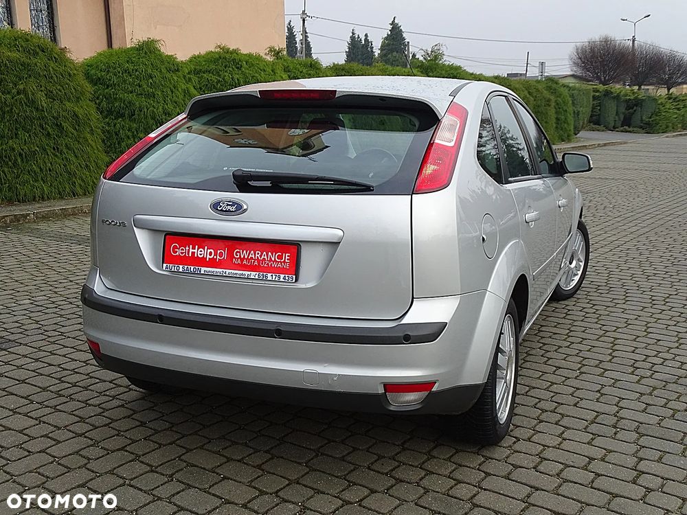 Ford Focus 1.8 FF Ghia - 4