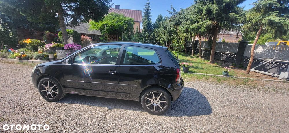 Volkswagen Polo 2005 photo 2
