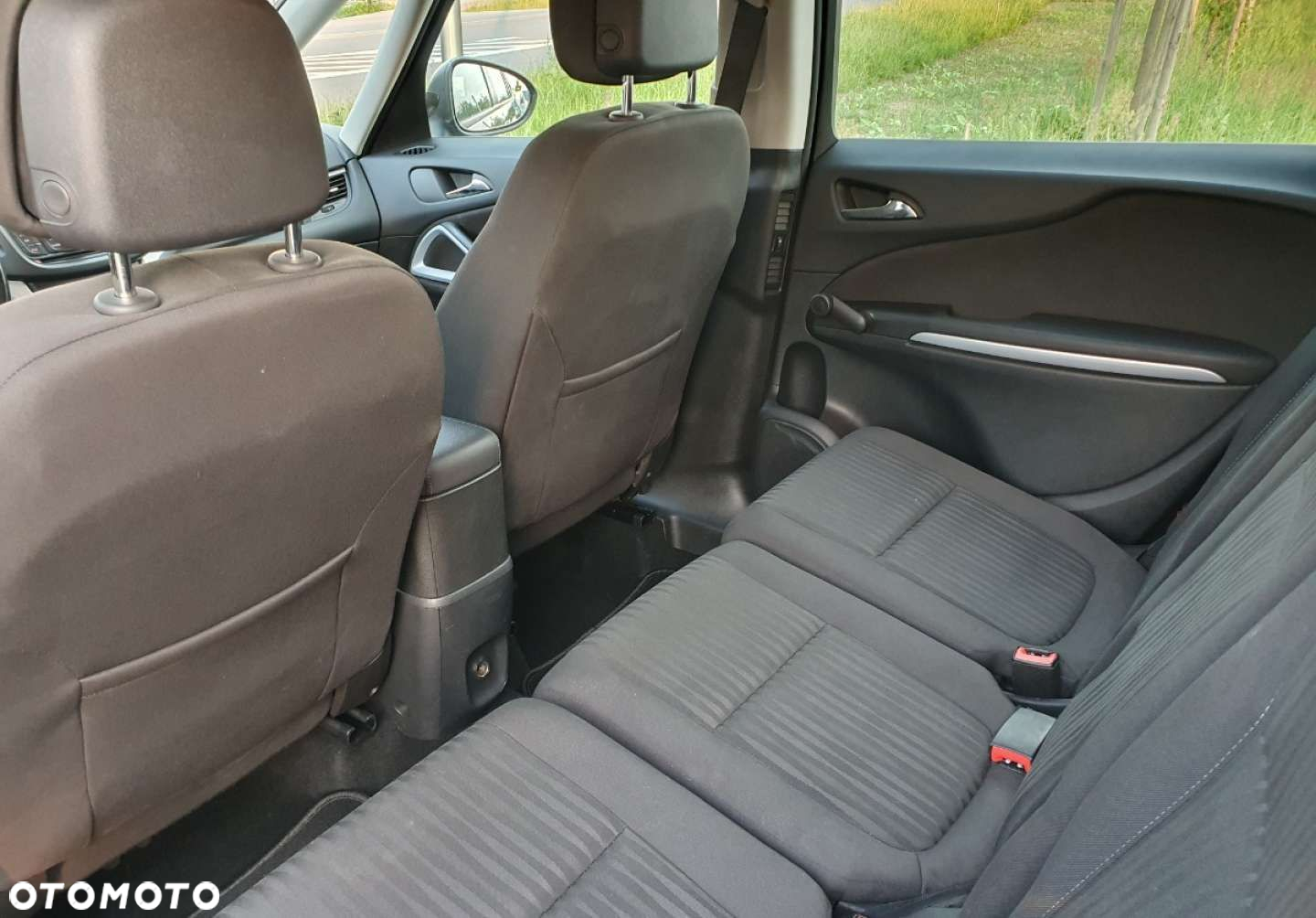 Opel Zafira - 10