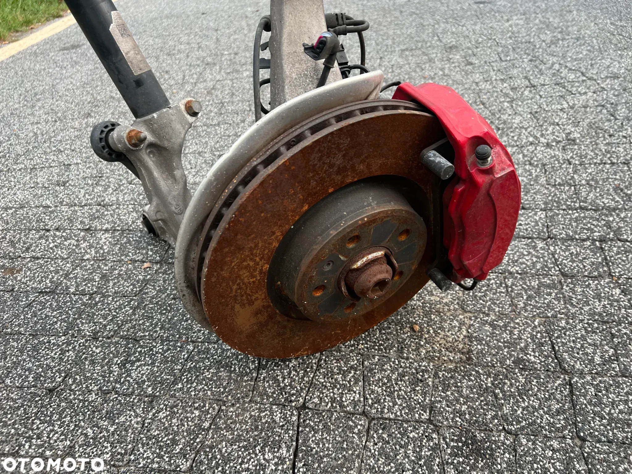 ZWROTNICA LEWA WAHACZ AMORTYZATOR AUDI A4 B9 A5 8W lift S LINE 8W0407559 - 7