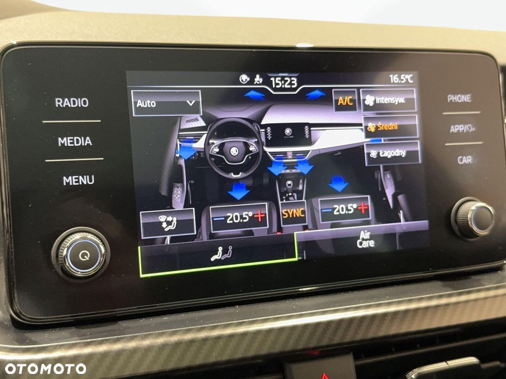 Skoda Scala 1.5 TSI Monte Carlo DSG - 33