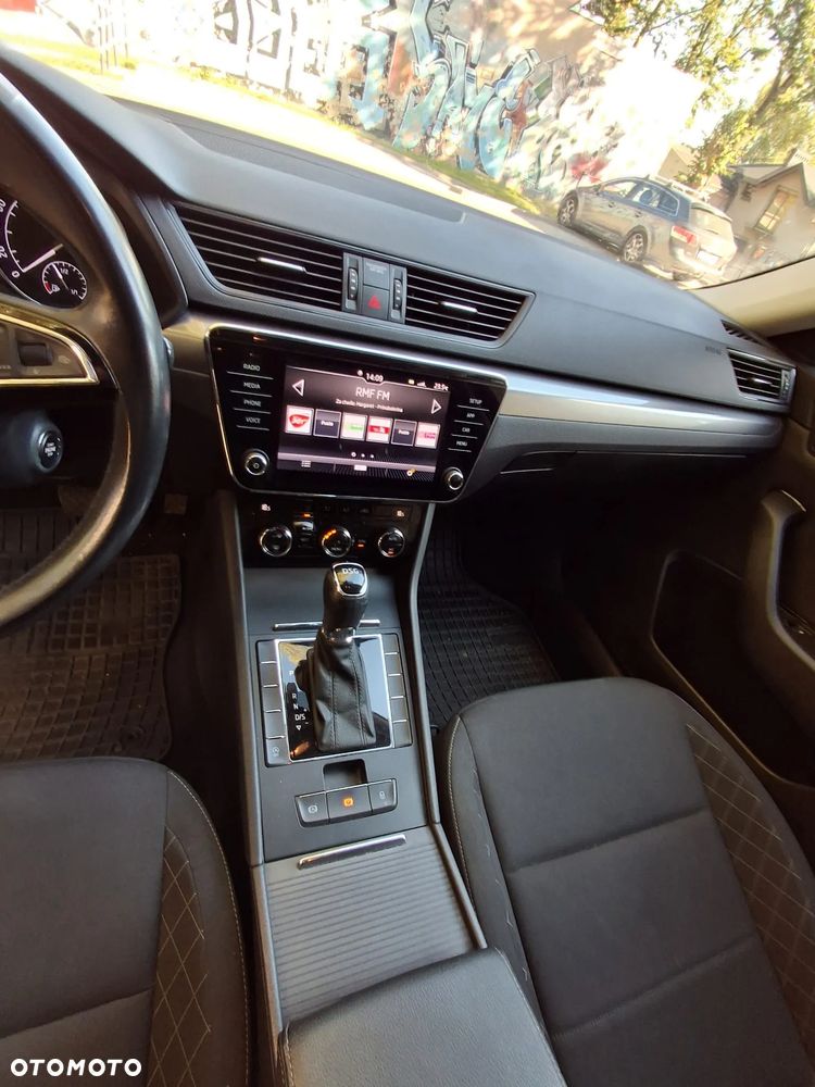 Skoda Superb 1.5 TSI ACT Active DSG - 33
